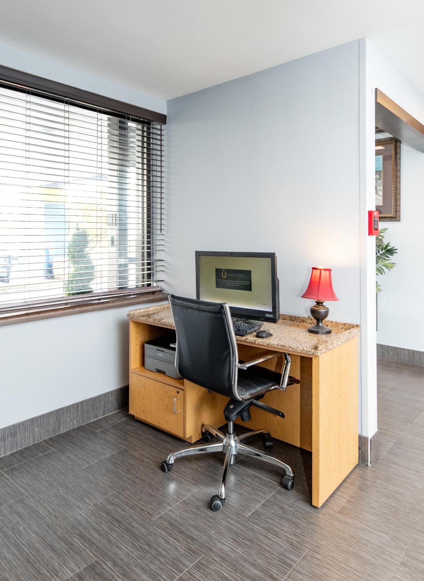 Days Inn By Wyndham Fort Smith Εξωτερικό φωτογραφία