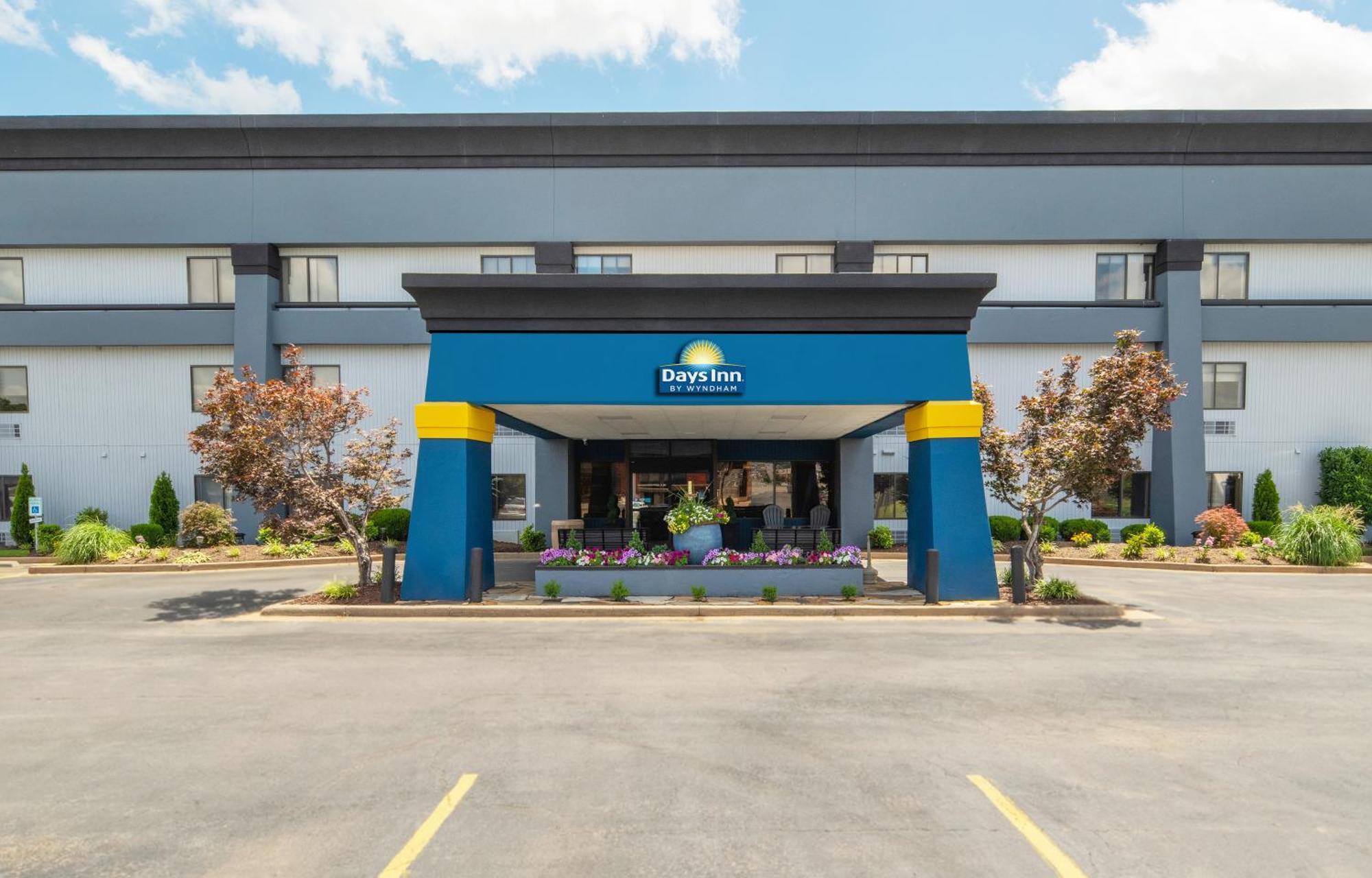 Days Inn By Wyndham Fort Smith Εξωτερικό φωτογραφία