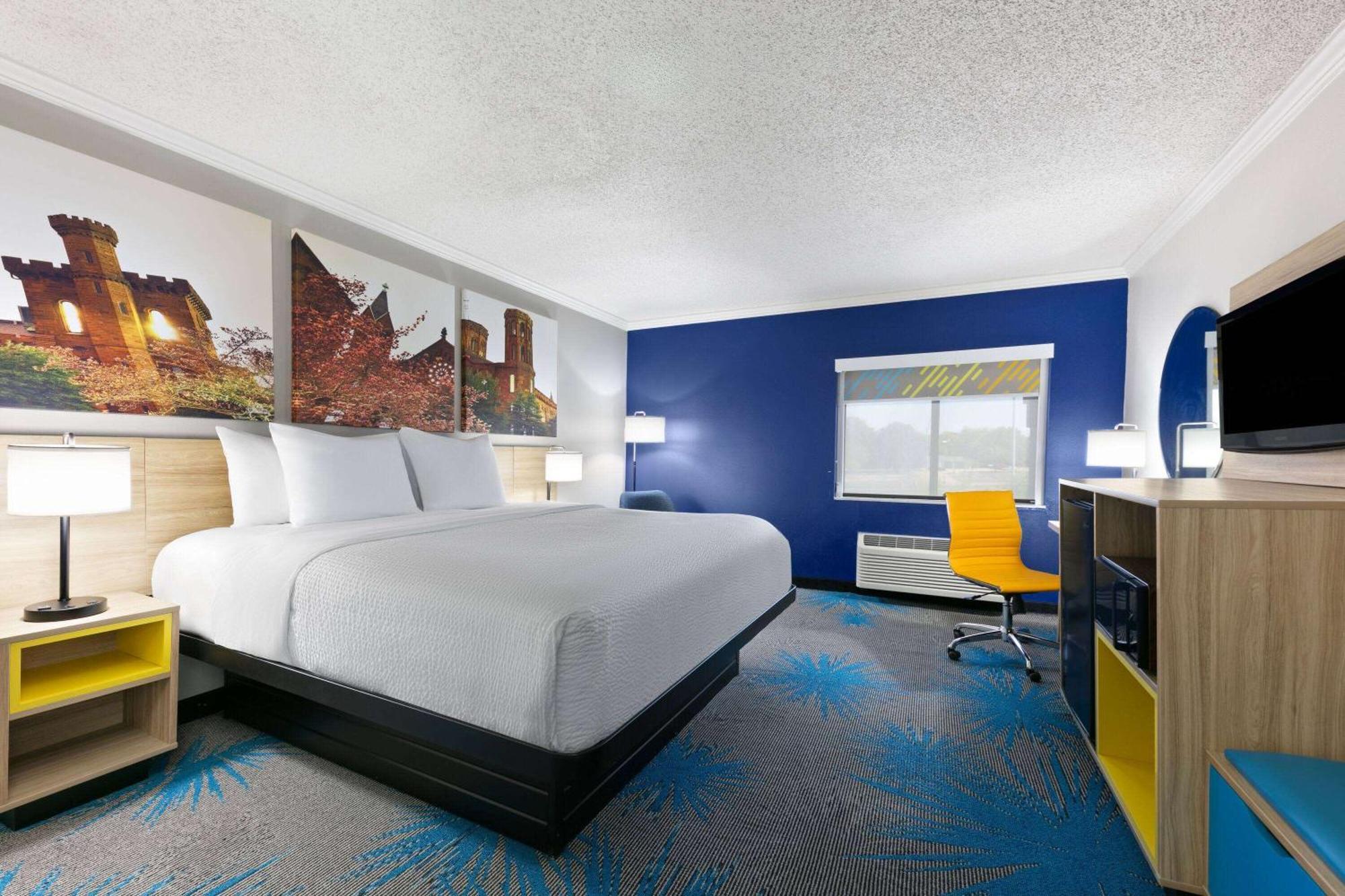 Days Inn By Wyndham Fort Smith Εξωτερικό φωτογραφία