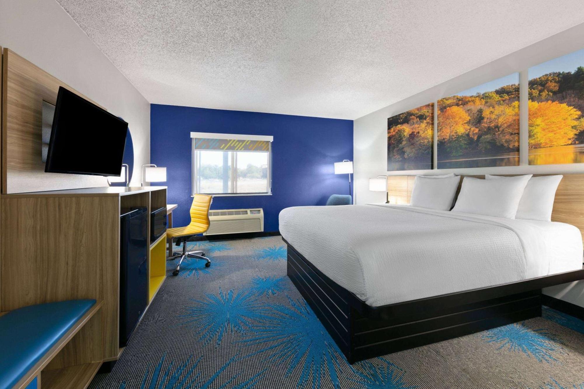 Days Inn By Wyndham Fort Smith Εξωτερικό φωτογραφία